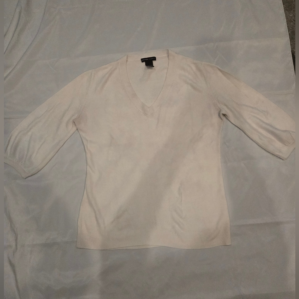 New York & Company Women's White V Neck XS Sweater